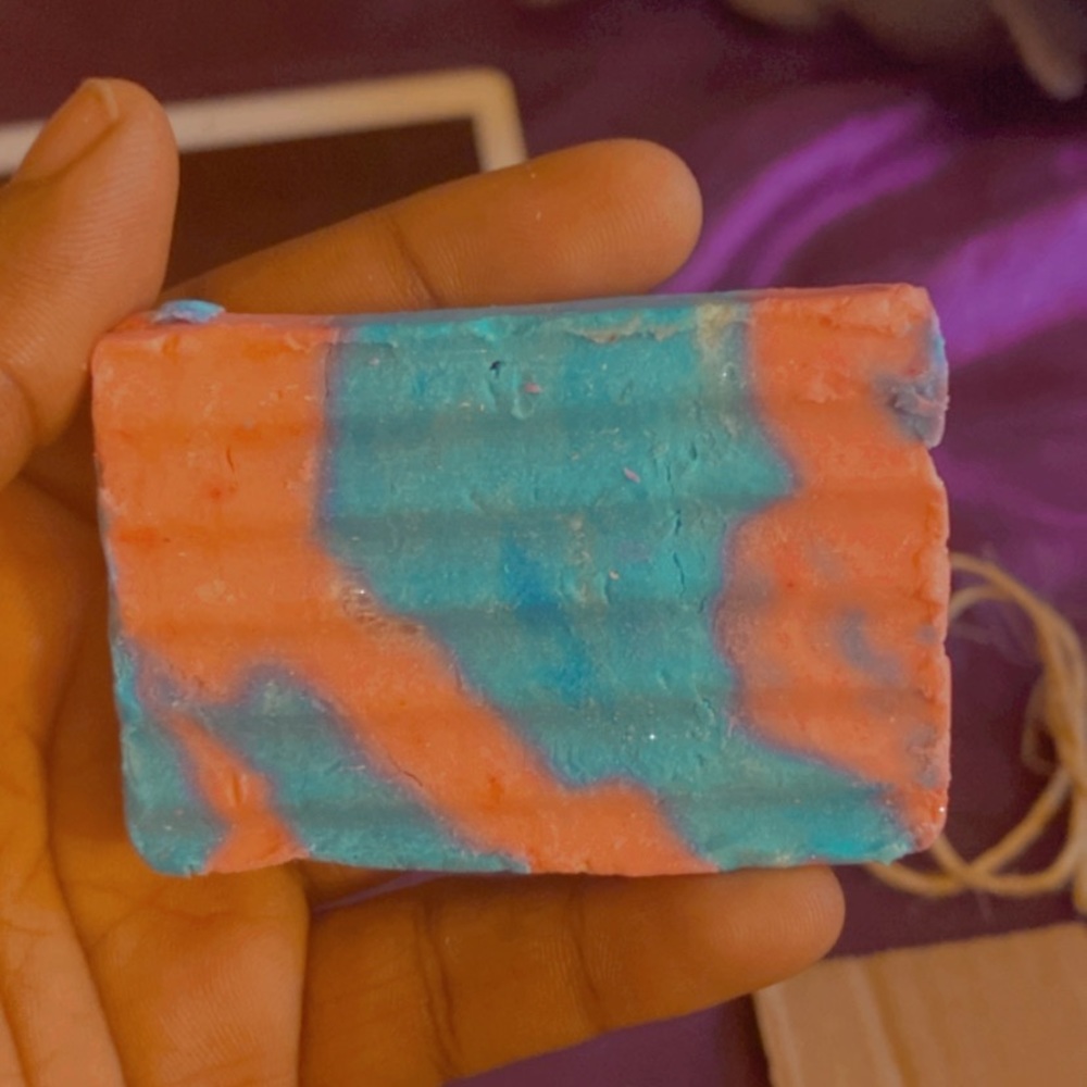 HELLO WELCOME YOURE YONII SOAP HELPS WITH PH BALANCE and  ODORS 🧘🏾‍♀️💕